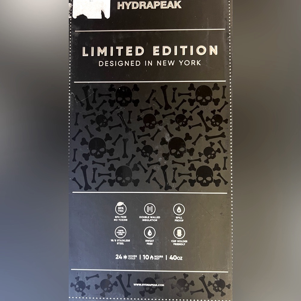 ✨LIMITED EDITION✨ Hydrapeak Voyager 40oz Skull Bling Tumbler Halloween - Picture 7 of 7